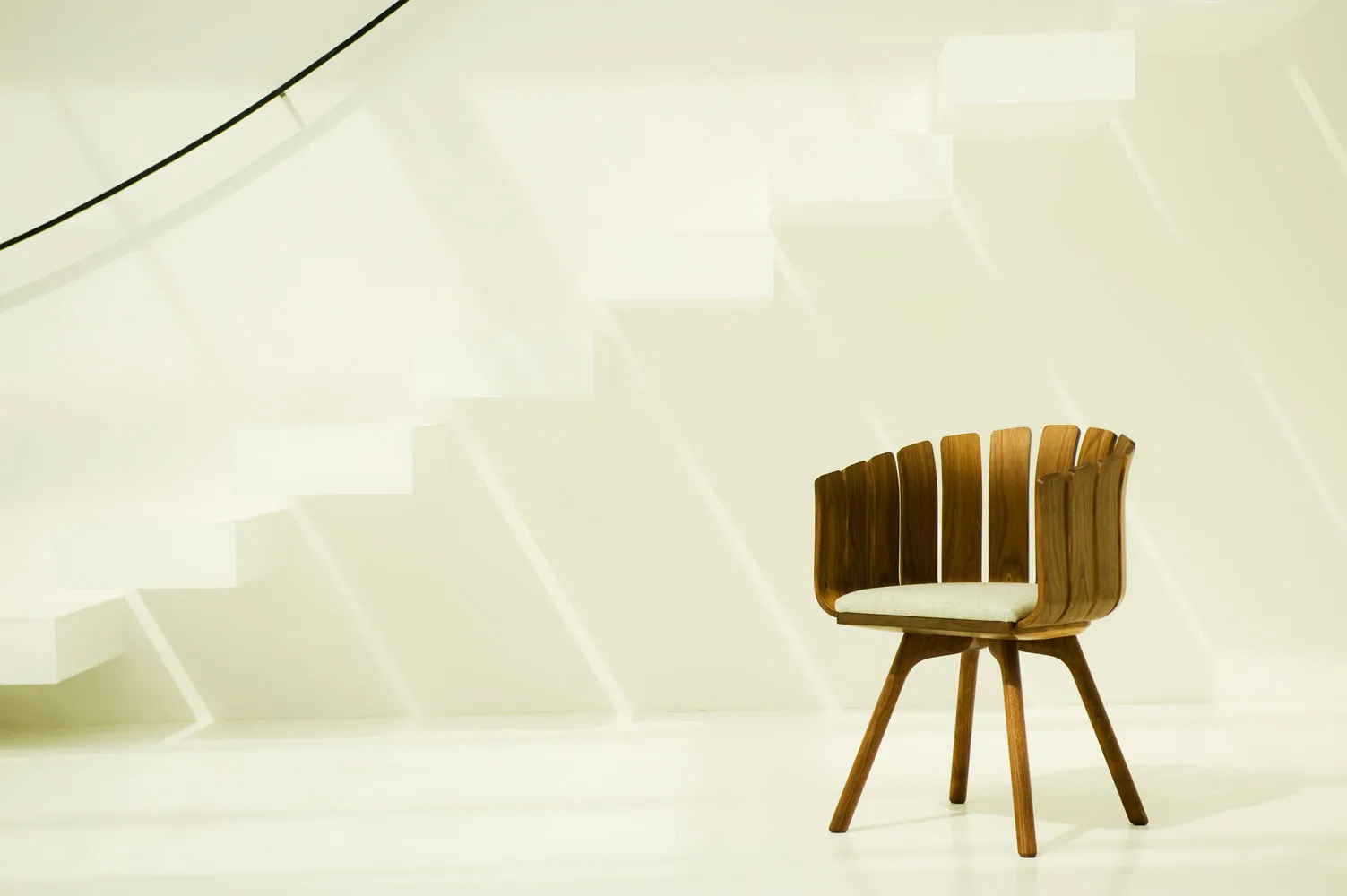FLOWER CUP CHAIR 1
