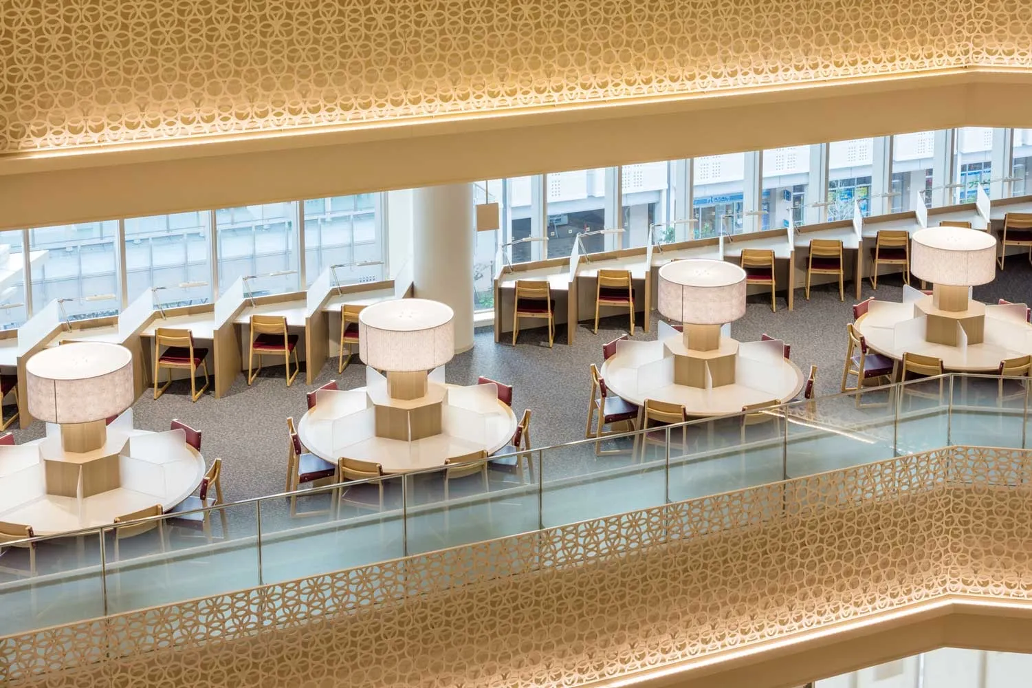 Lib Chair in Okinawa Prefectural Library 1