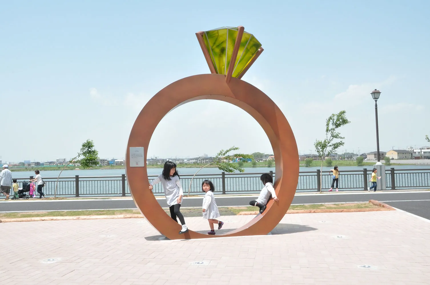 AEON LAKE TOWN 1