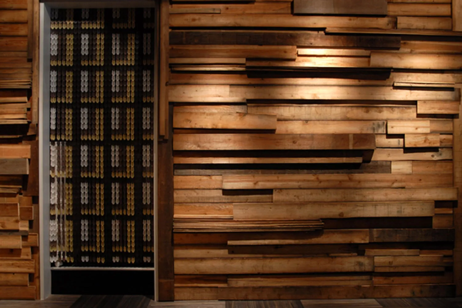 CANARIA BAR/DINING 2
