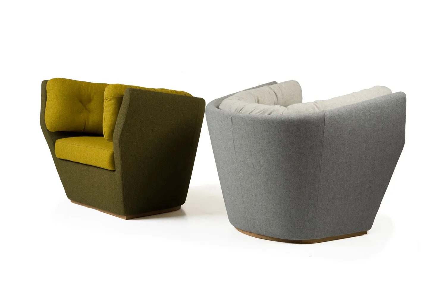 HUG LOUNGE ARM CHAIR 2