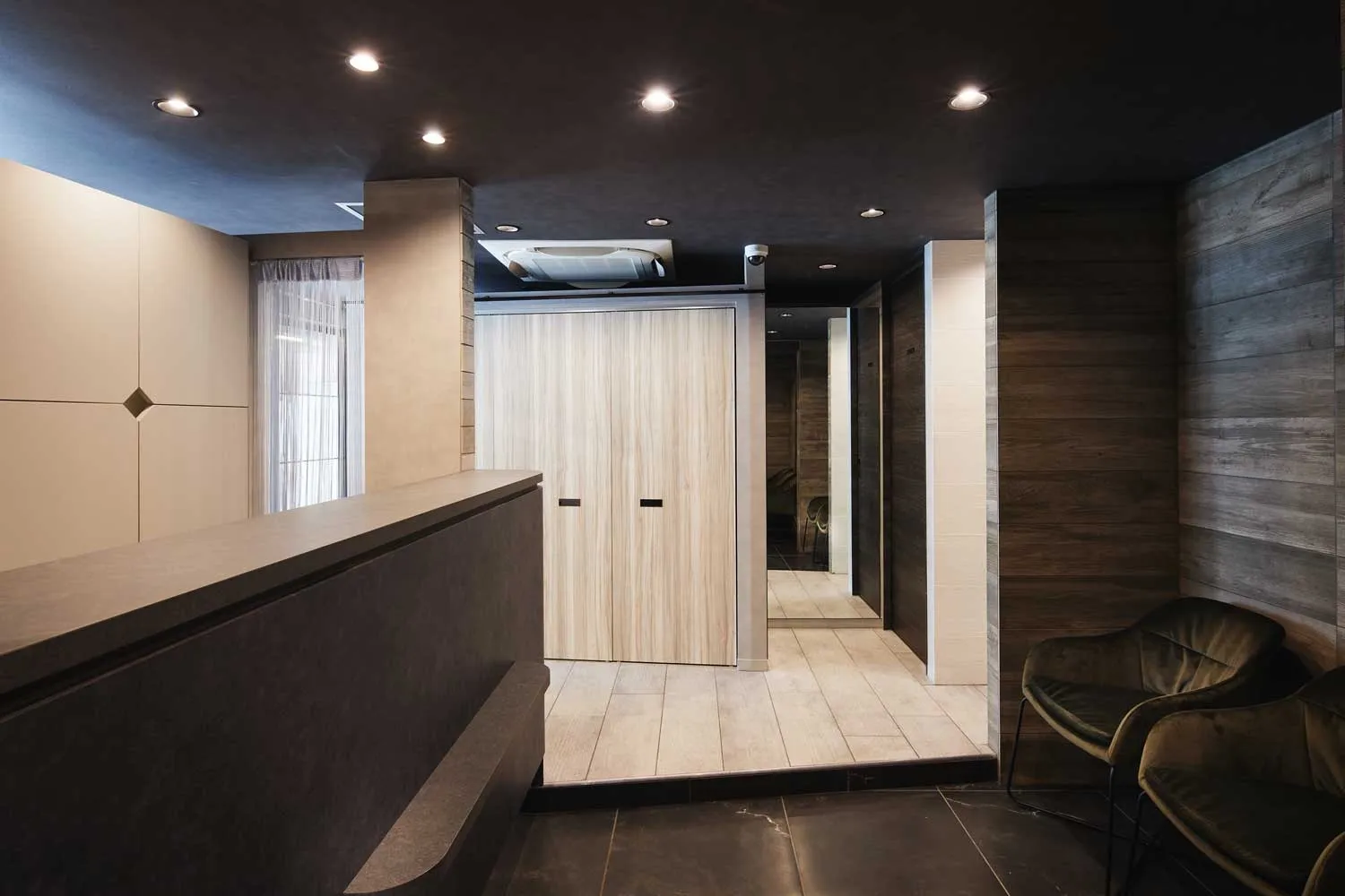 AKASAKA DENTAL SATELLITE OFFICE 2