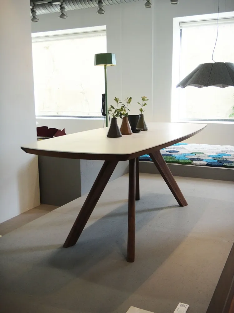 ELLE DECO YOUNG TALENTS ON SHOW 2011 3