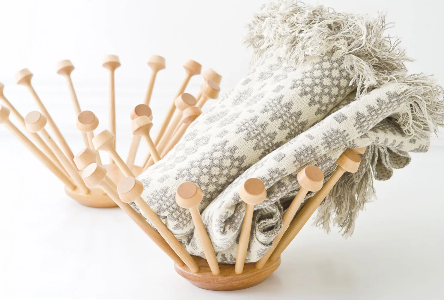 WOOD CROWN BASKET_M 3