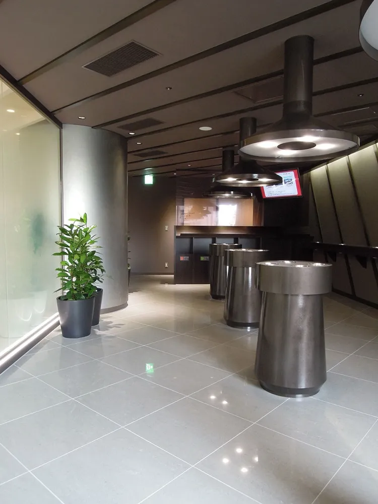 ARK HILLS SENGOKUYAMA MORI TOWER | SMOKING ROOM 3