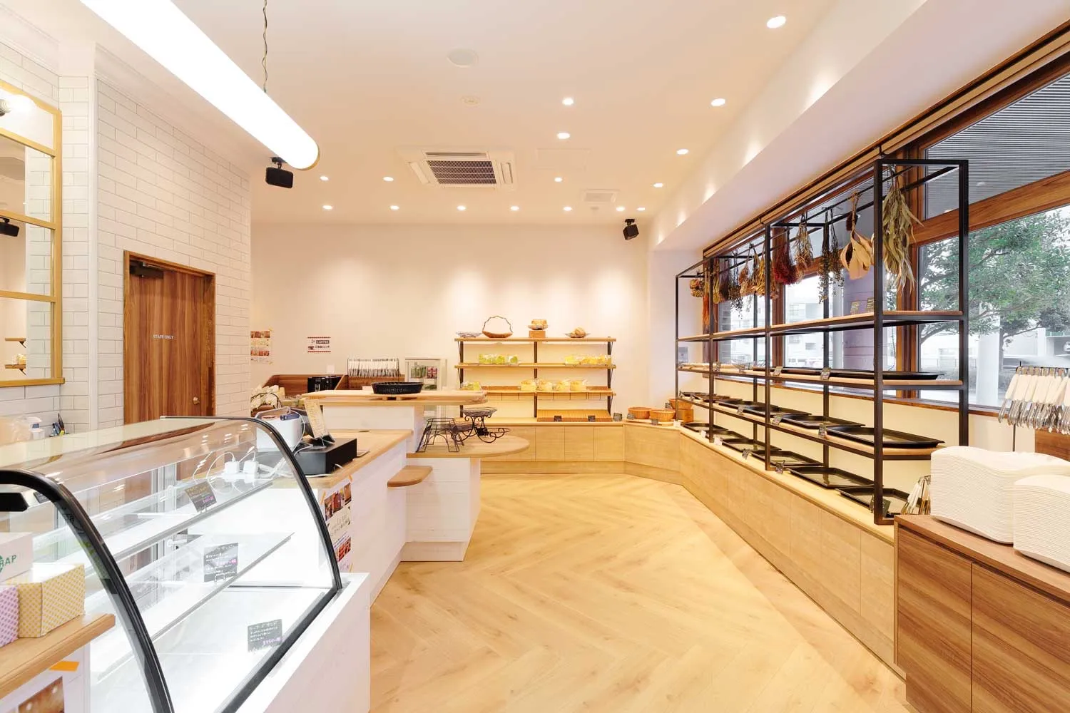 Bakery & Cafe  Le miel 3