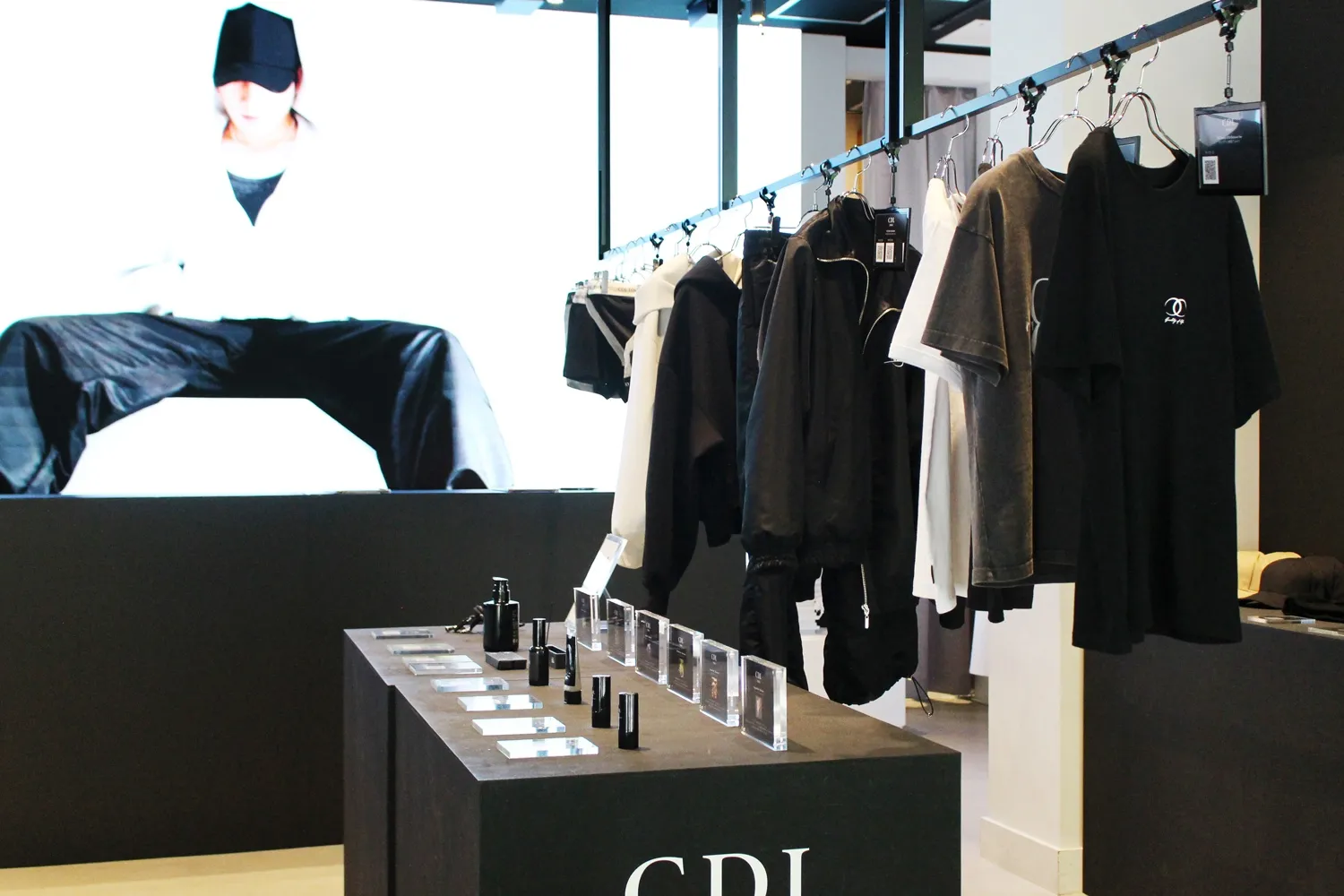 CDL TOKYO POPUP STORE 3