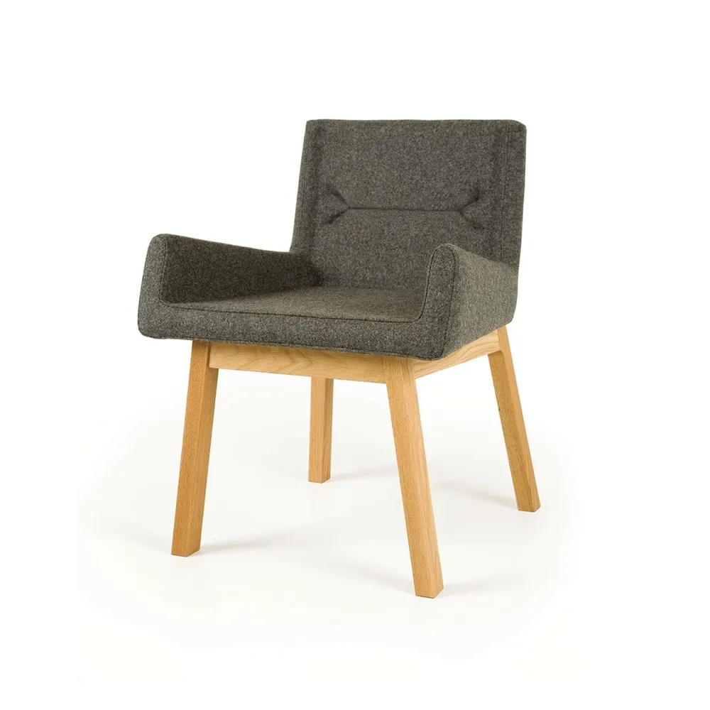 LIN CHAIR 4