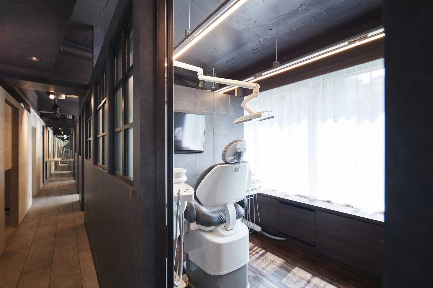 AKASAKA DENTAL SATELLITE OFFICE 5