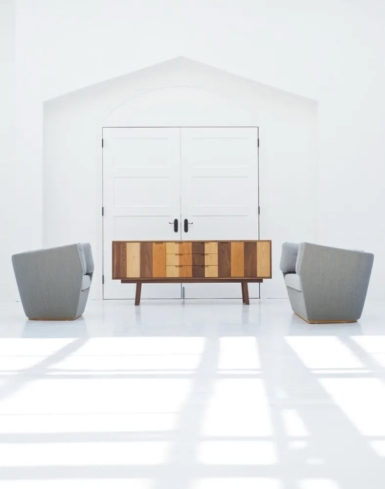 HUG 2-SEATER SOFA 5