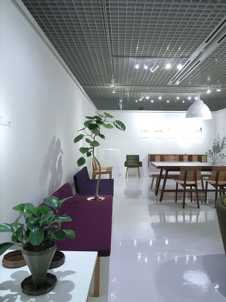LIVING DESIGN CENTER OZONE 2010 5