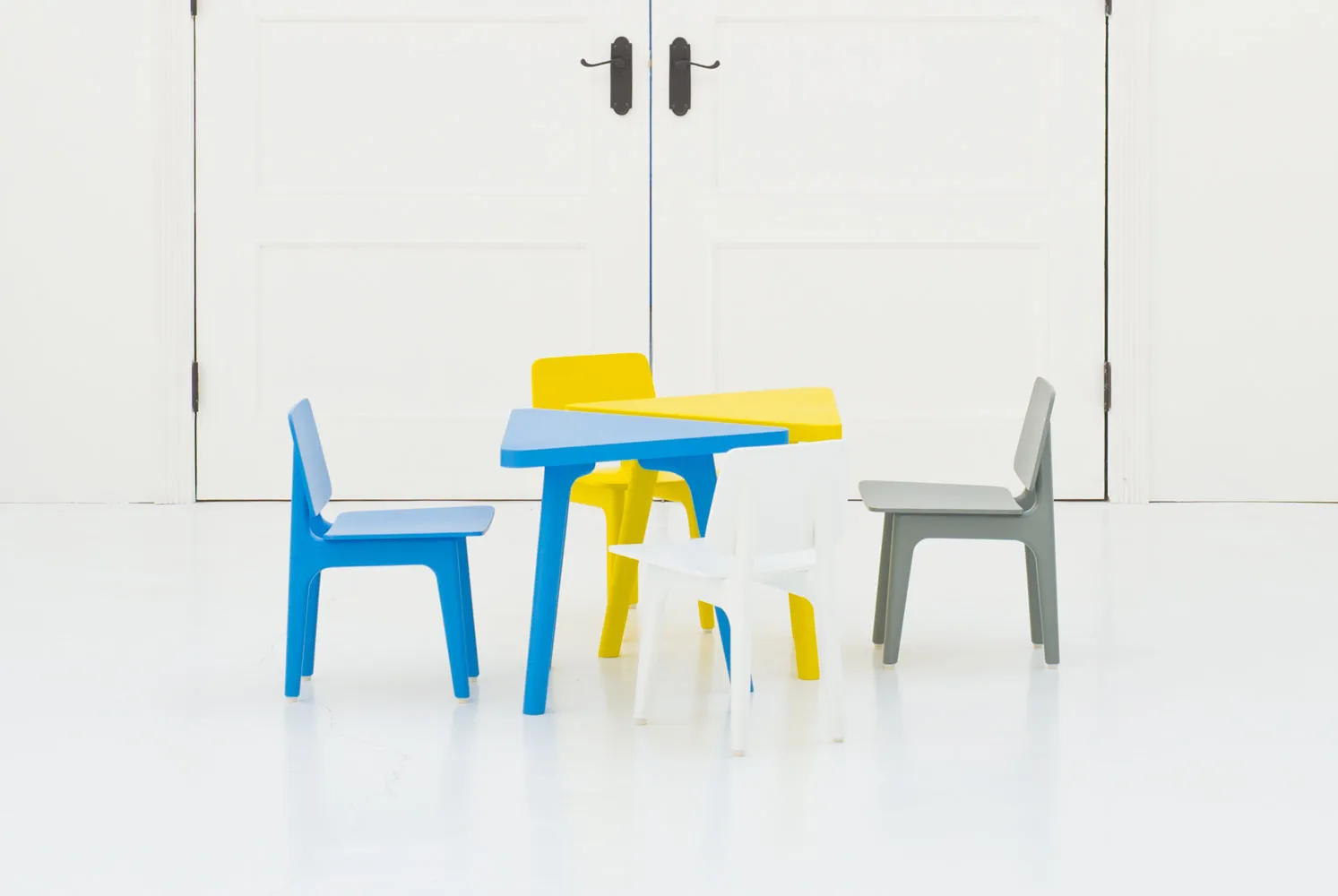 TONE KIDS TABLE – PAINTED 6
