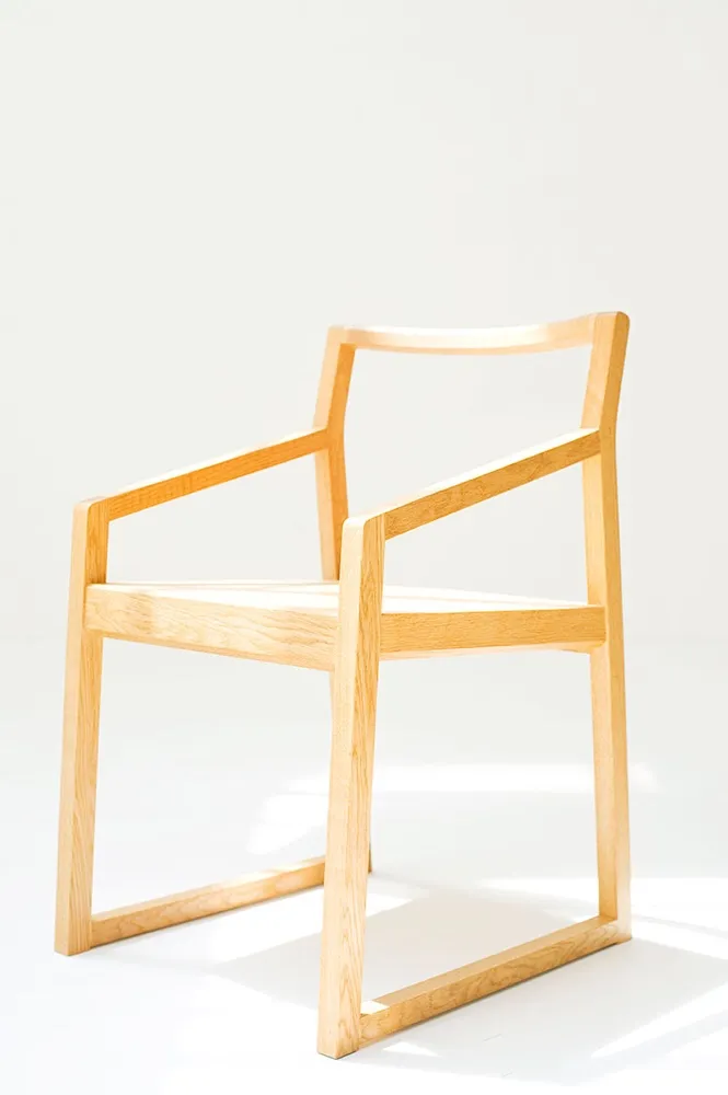LEIF CHAIR 01 7