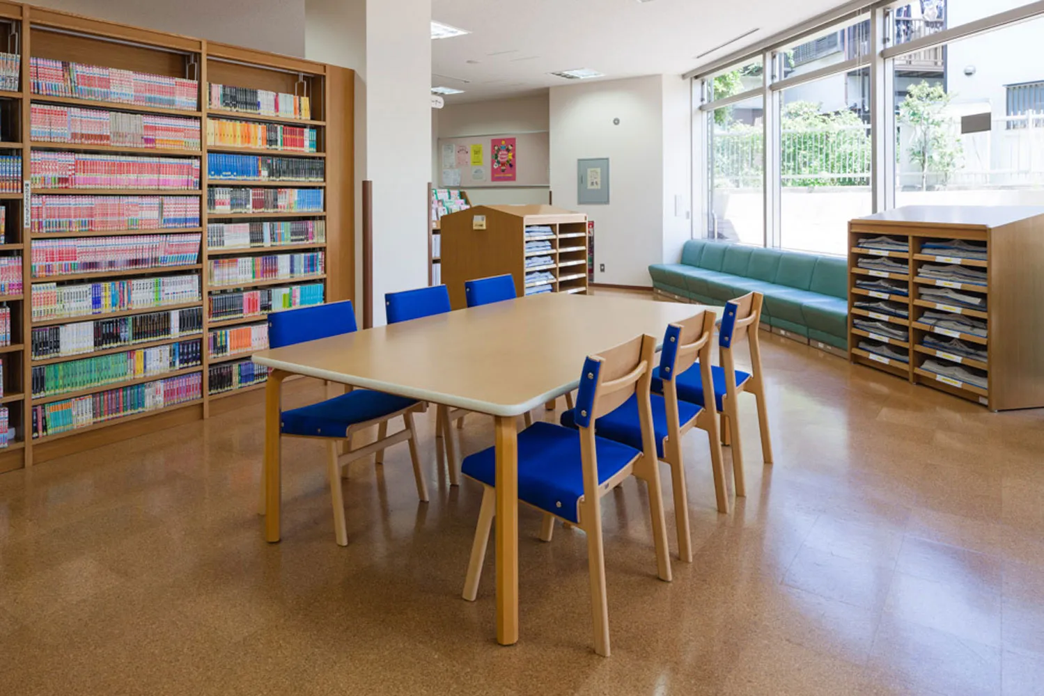 LIB CHAIR 01 / 02 7