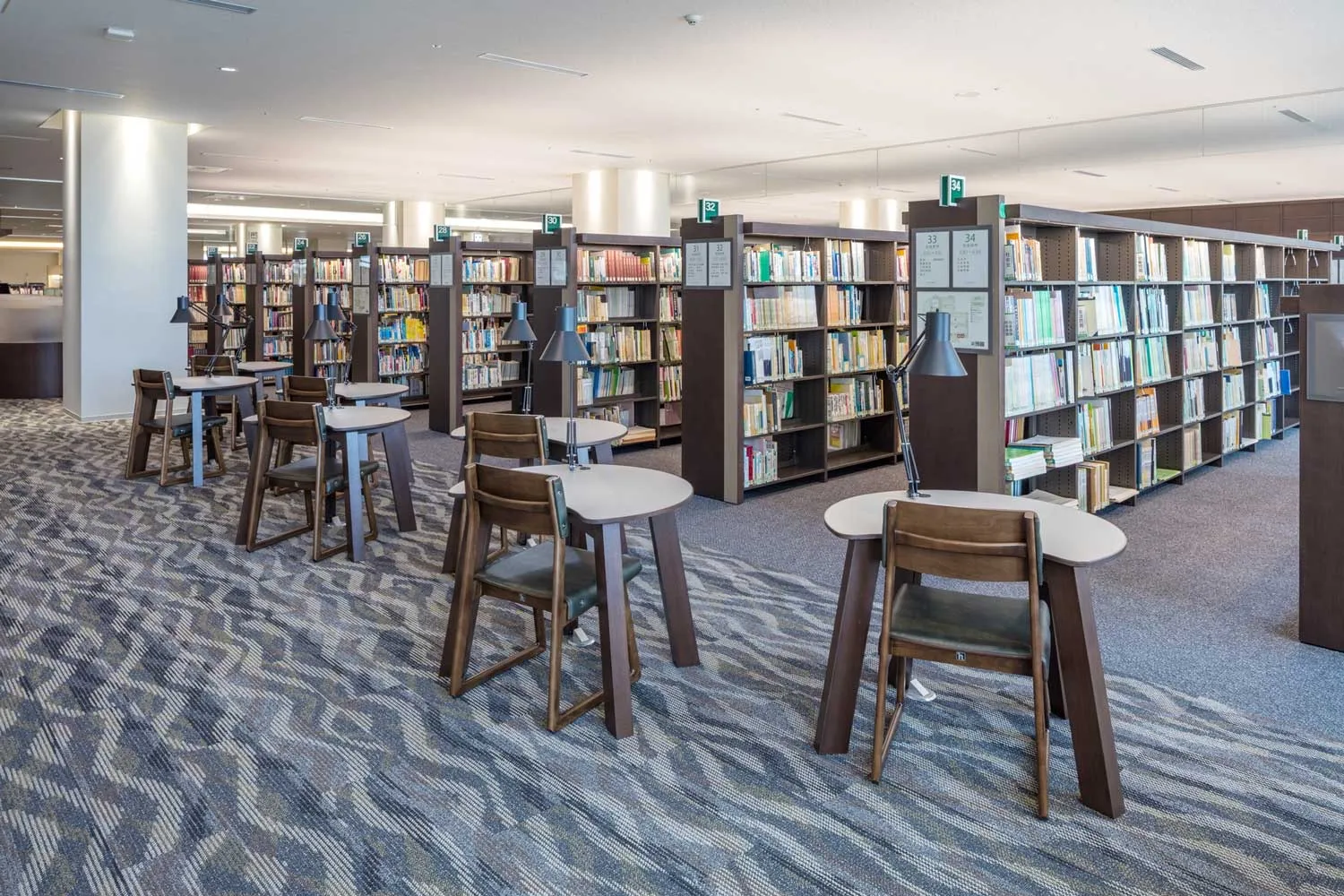Lib Chair in Okinawa Prefectural Library 8