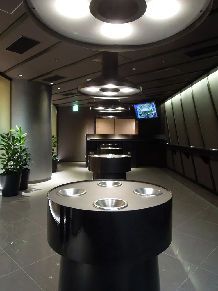 ARK HILLS SENGOKUYAMA MORI TOWER | SMOKING ROOM 8
