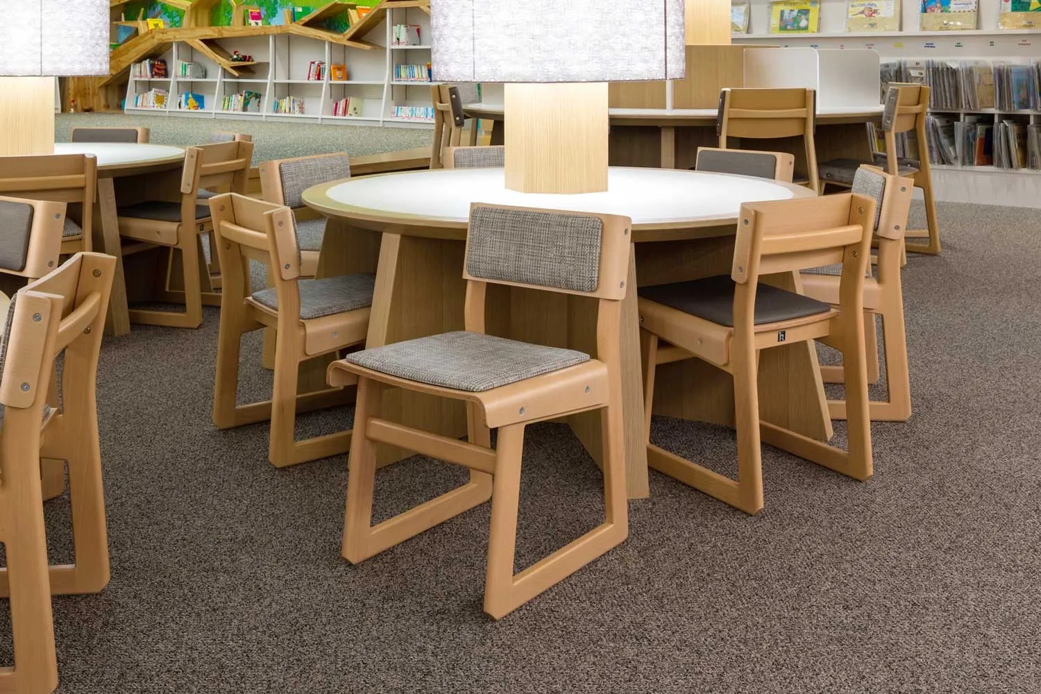 Lib Chair in Okinawa Prefectural Library 10
