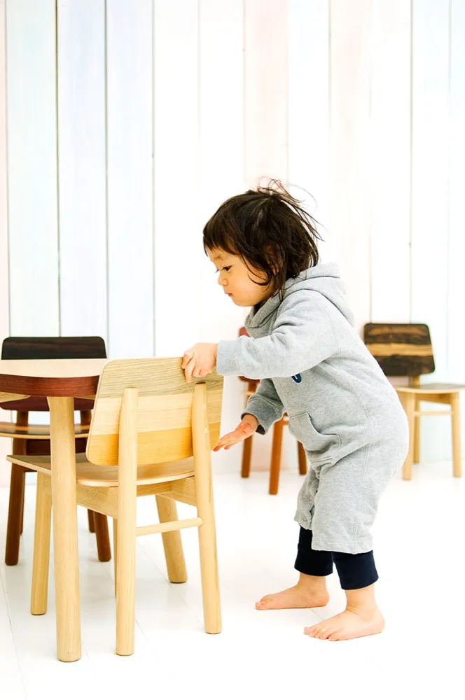 TONE KIDS CHAIR 10